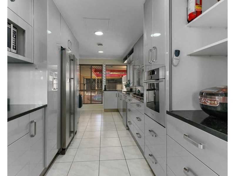 27 McCallum Street, Carseldine QLD 4034