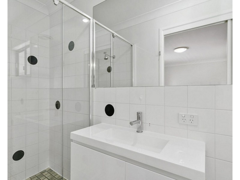 27 McCallum Street, Carseldine QLD 4034