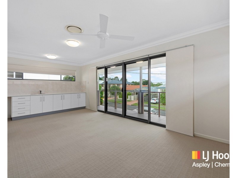 123 White Street, Wavell Heights QLD 4012