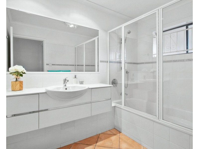 1 Amadeus Place, Aspley QLD 4034