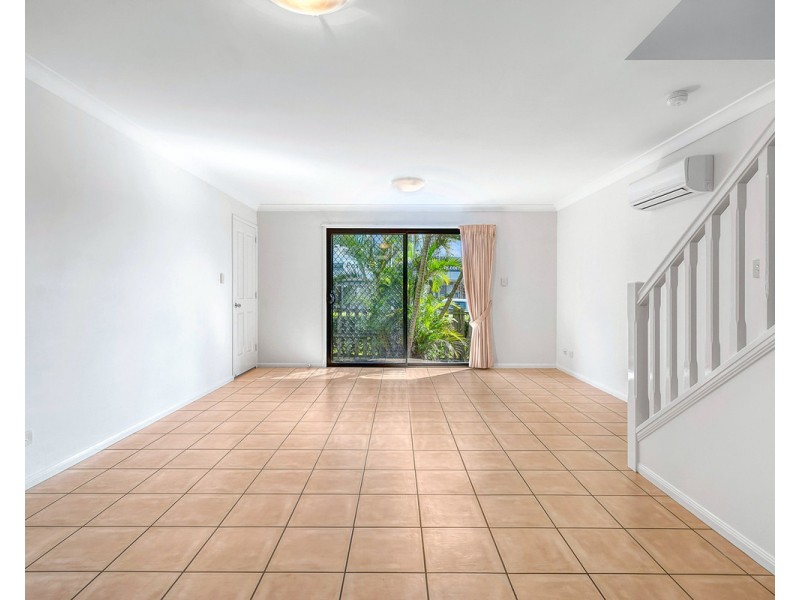 1/350 Hamilton Road, Chermside QLD 4032