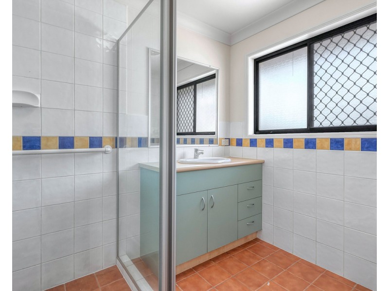 1/350 Hamilton Road, Chermside QLD 4032