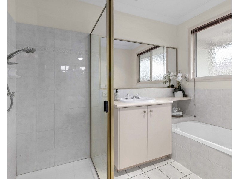 17 Butterfield Place, Chermside West QLD 4032
