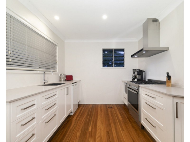 21 Backford Street, Chermside West QLD 4032