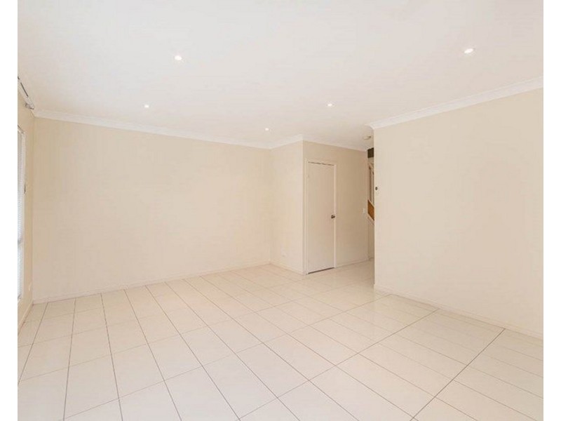 2/11 Buruda Street, Chermside QLD 4032