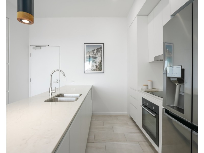 803/51 Latham Street, Chermside QLD 4032