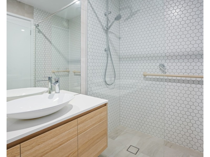 803/51 Latham Street, Chermside QLD 4032