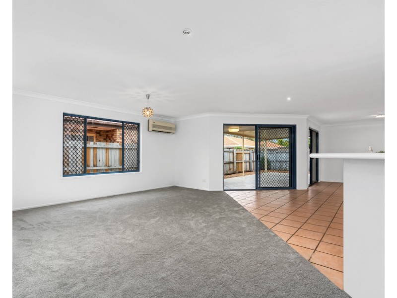 11 Violet Close, Fitzgibbon QLD 4018
