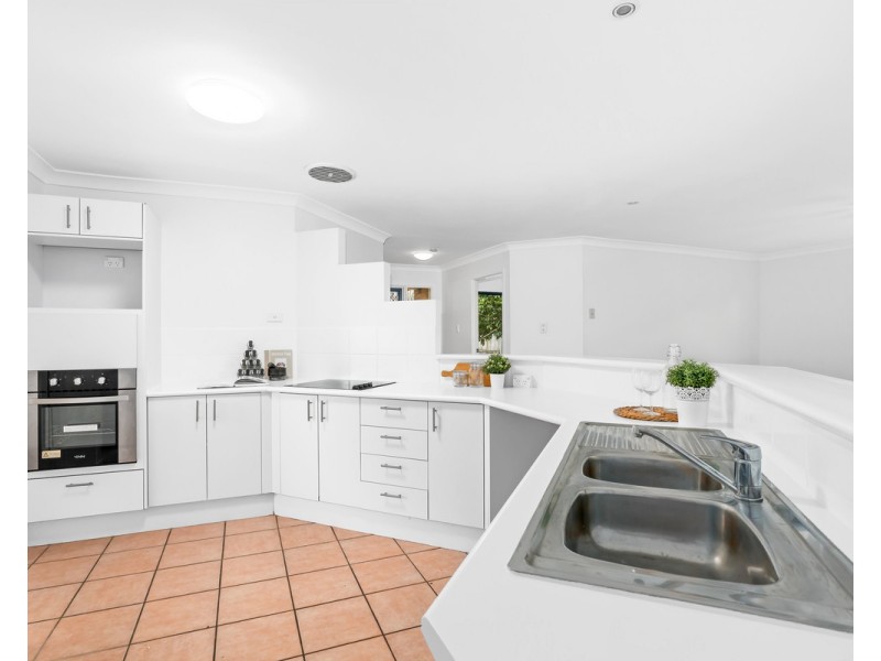 11 Violet Close, Fitzgibbon QLD 4018
