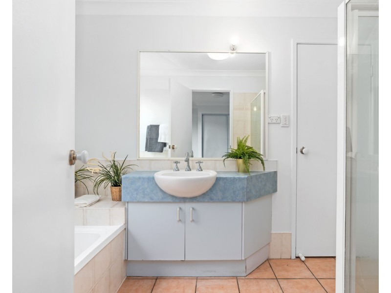 11 Violet Close, Fitzgibbon QLD 4018