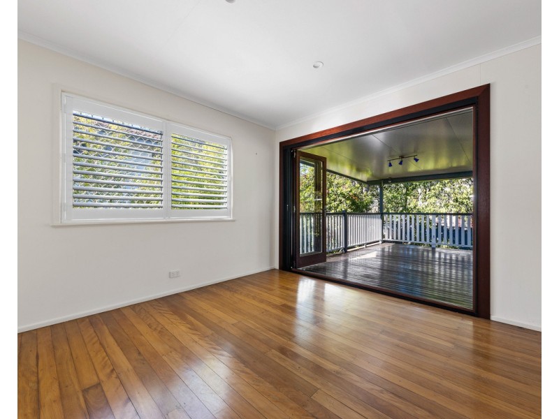 12 Flockton Street, Stafford Heights QLD 4053