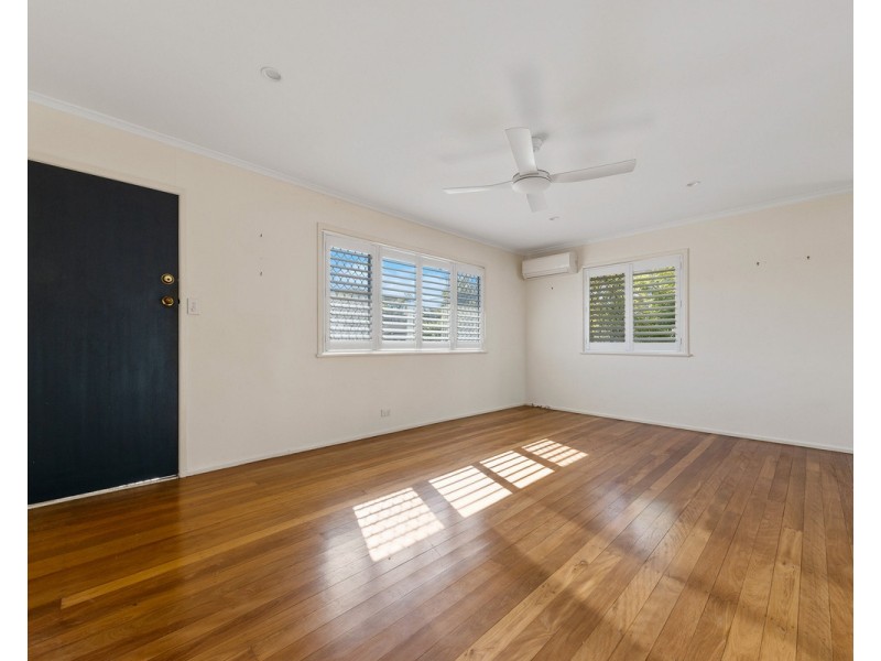 12 Flockton Street, Stafford Heights QLD 4053