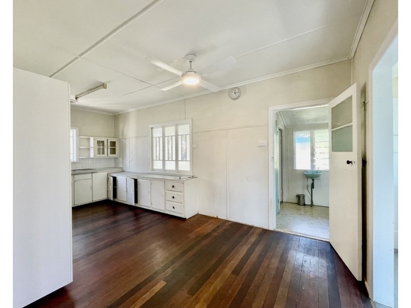 30 Latham Street, Chermside QLD 4032