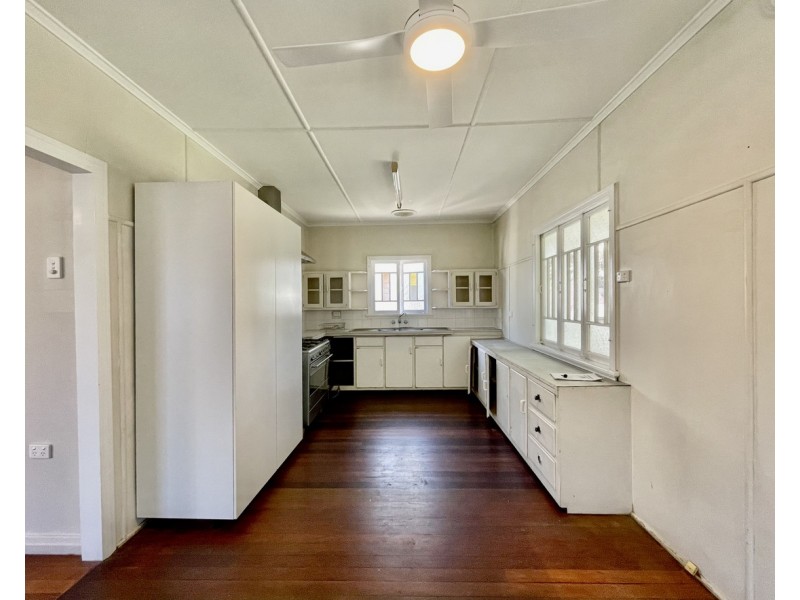 30 Latham Street, Chermside QLD 4032