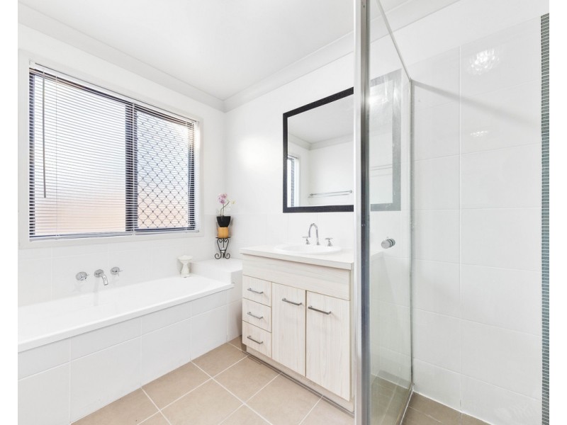 29 Macaranga Crescent, Carseldine QLD 4034