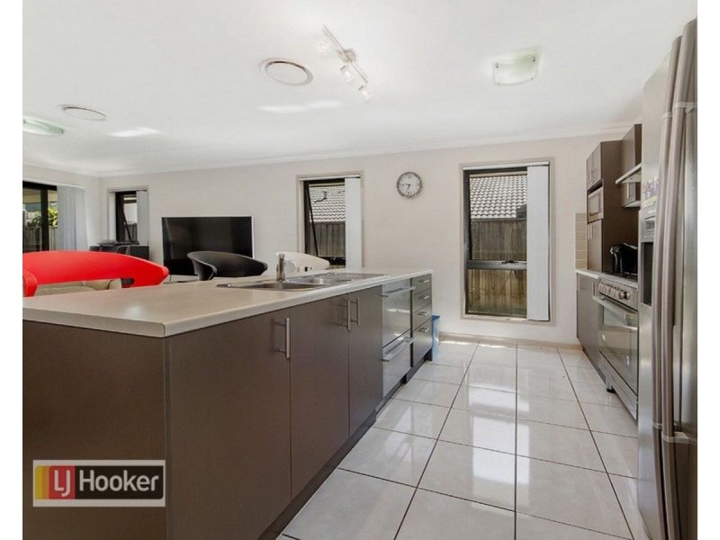 17 Serendipita Street, Bridgeman Downs QLD 4035