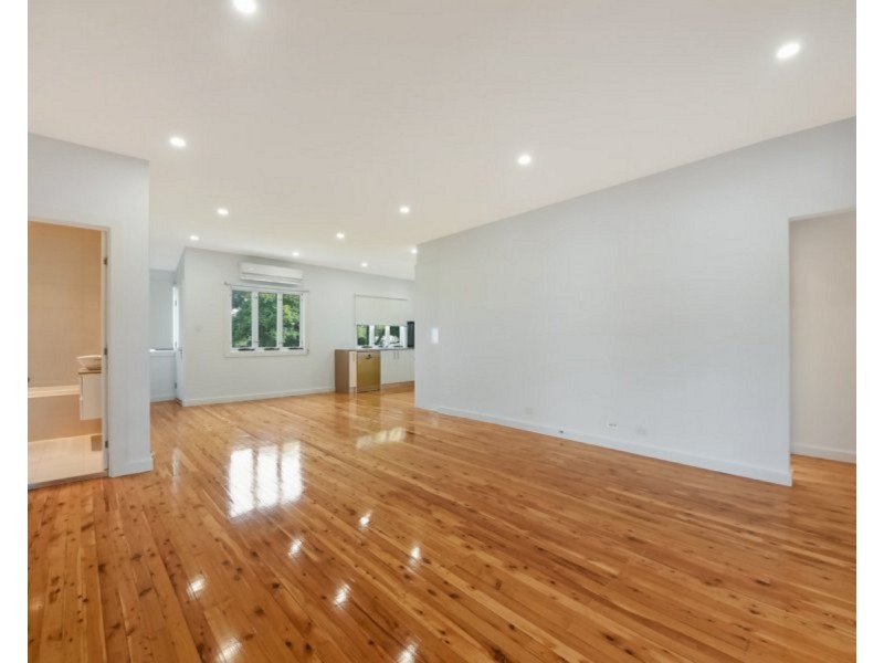 12 Tathra Street, Stafford QLD 4053