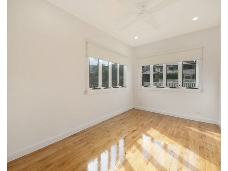 12 Tathra Street, Stafford QLD 4053