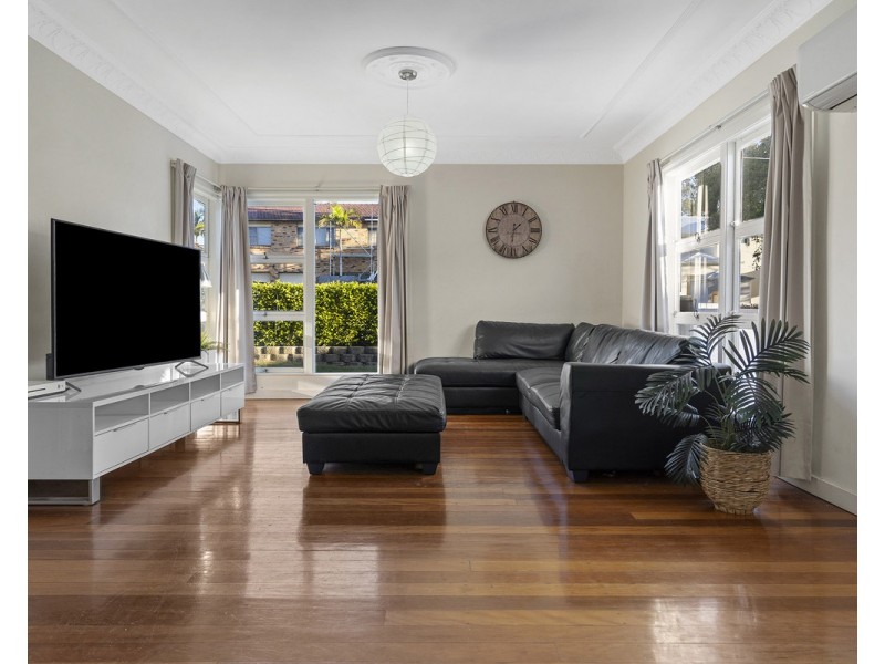 1 Ashley Road, Chermside West QLD 4032