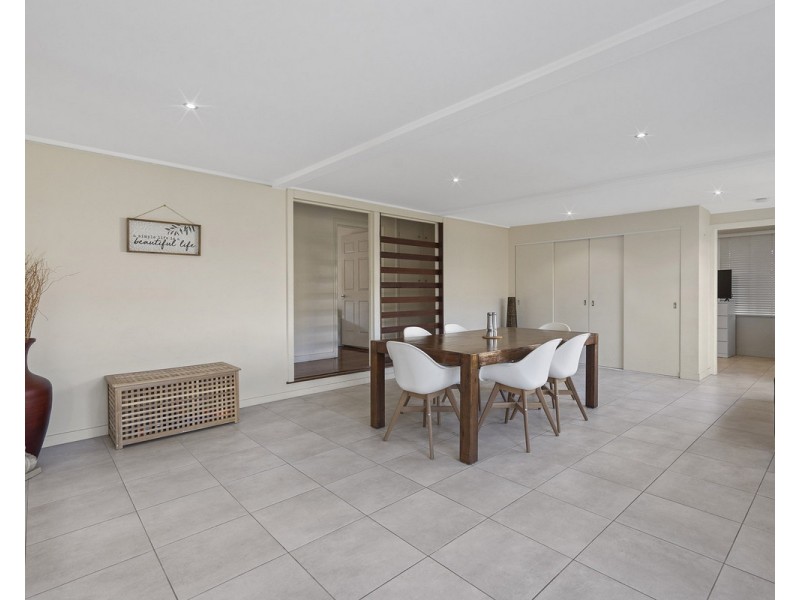 1 Ashley Road, Chermside West QLD 4032