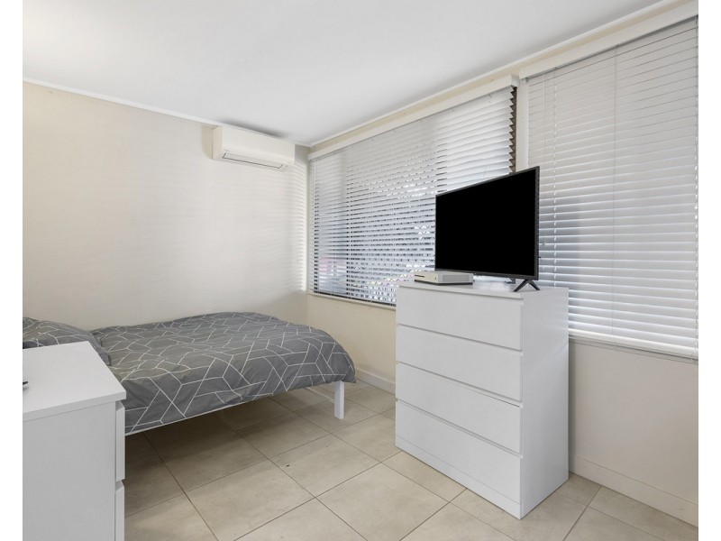 1 Ashley Road, Chermside West QLD 4032