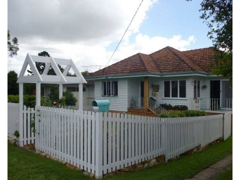 203 Hamilton Road, Wavell Heights QLD 4012
