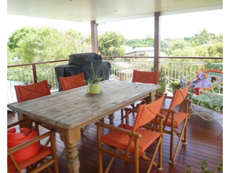 203 Hamilton Road, Wavell Heights QLD 4012