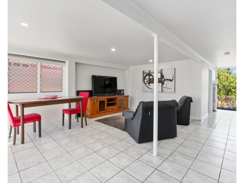 22 Decker Street, Chermside West QLD 4032