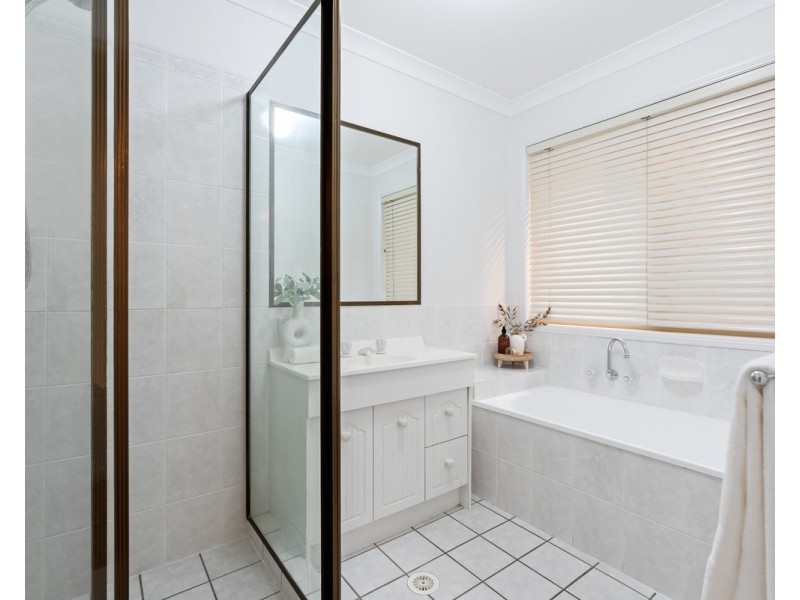 15 Chevrotain Place, Chermside West QLD 4032