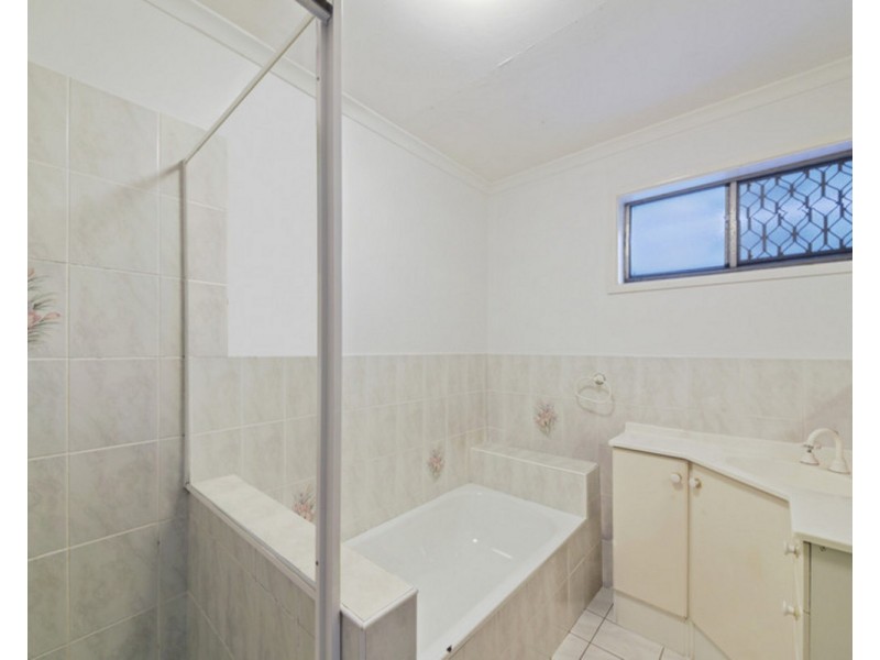 20 Kanofski Street, Chermside West QLD 4032