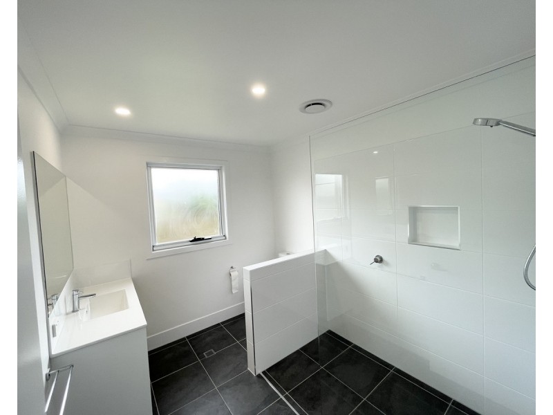 96 Blackwood Road, Deagon QLD 4017