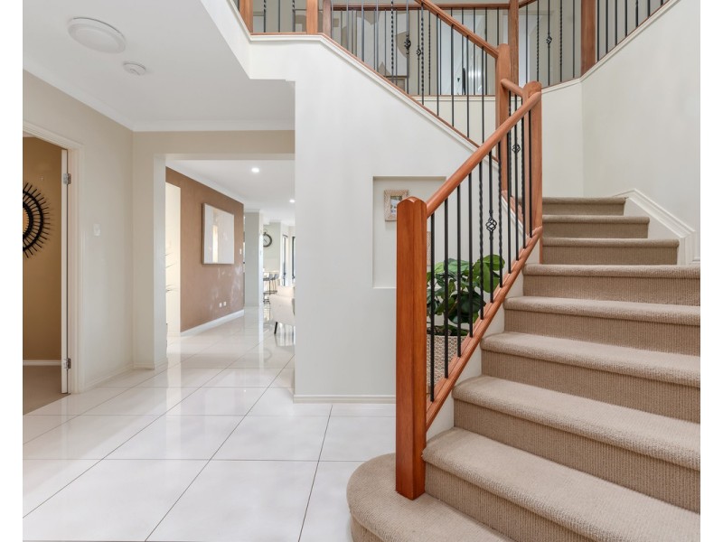 8 Meridian Place, Bald Hills QLD 4036