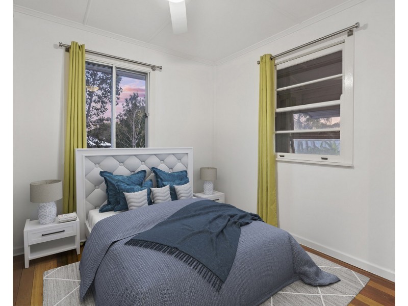 18 Alleena Street, Chermside QLD 4032