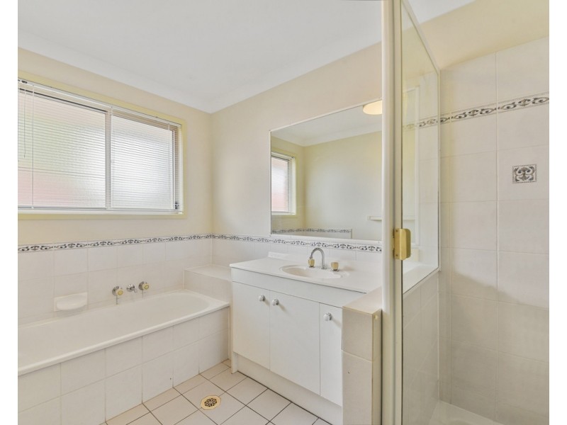 4 Bearke Place, Bracken Ridge QLD 4017