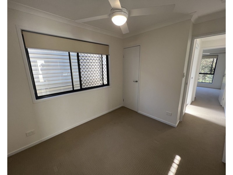 2/19 Creekside Court, Everton Hills QLD 4053