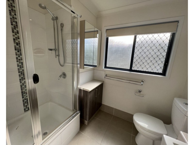 2/19 Creekside Court, Everton Hills QLD 4053