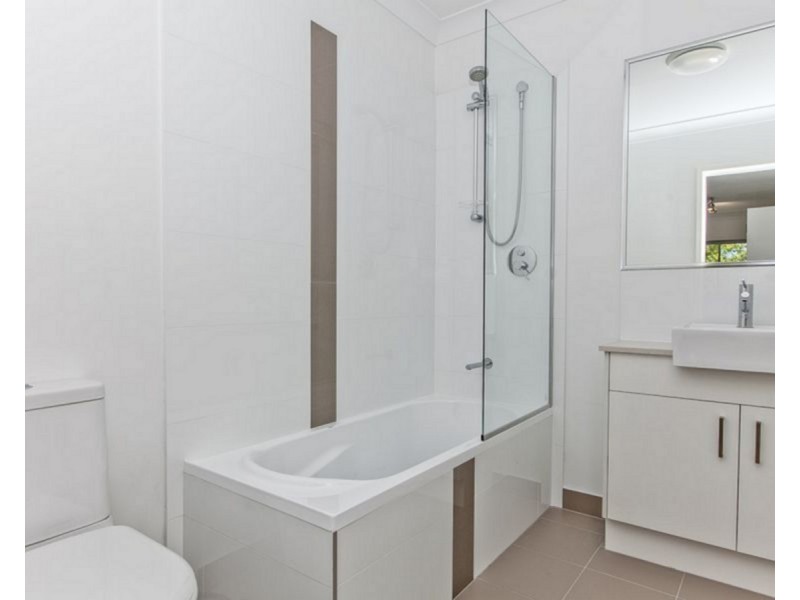 8/23 Grasspan Street, Zillmere QLD 4034