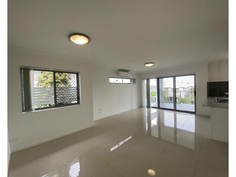 8/23 Grasspan Street, Zillmere QLD 4034