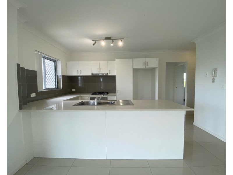 8/23 Grasspan Street, Zillmere QLD 4034