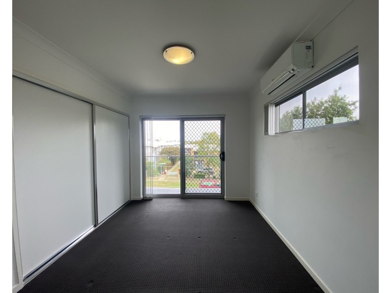 8/23 Grasspan Street, Zillmere QLD 4034