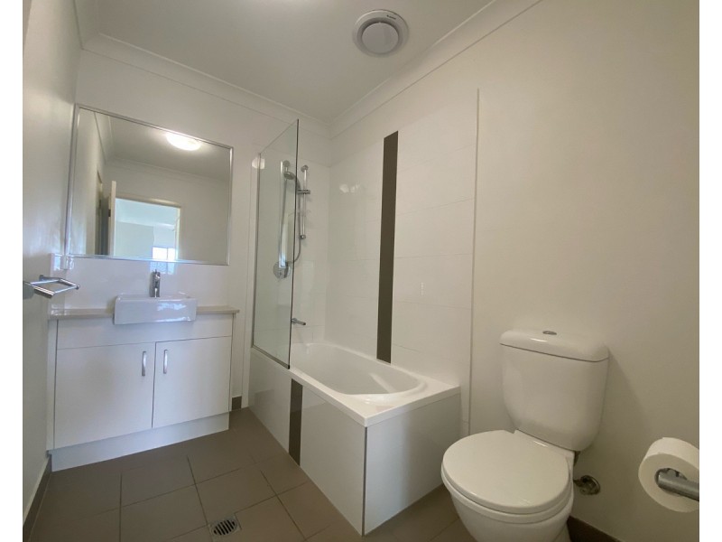 8/23 Grasspan Street, Zillmere QLD 4034