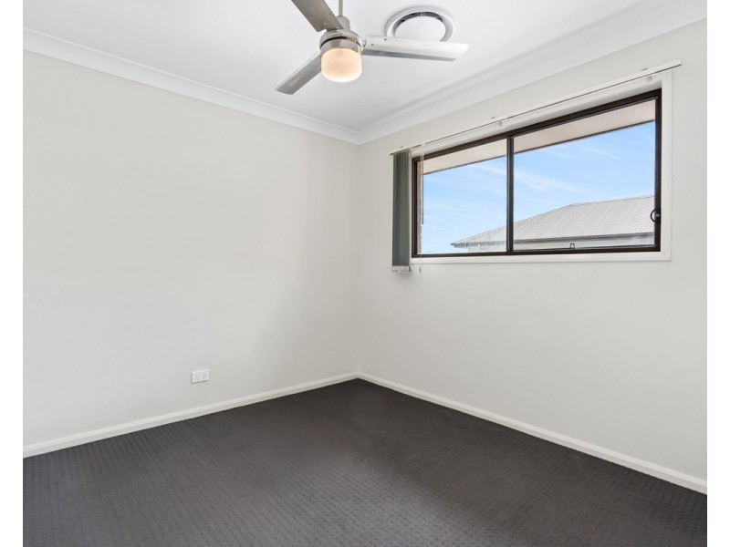 64 Macquarie Circuit, Fitzgibbon QLD 4018