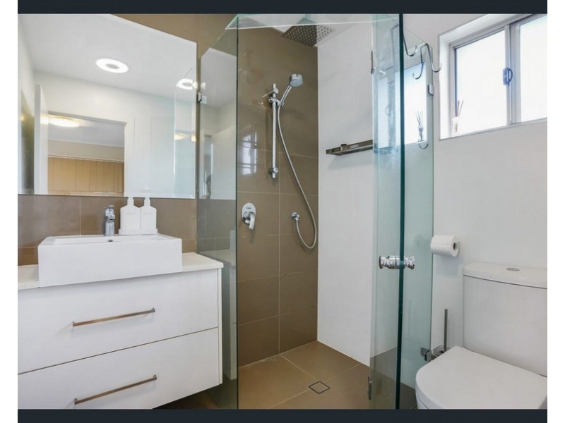 10/85 Queens Road, Everton Hills QLD 4053