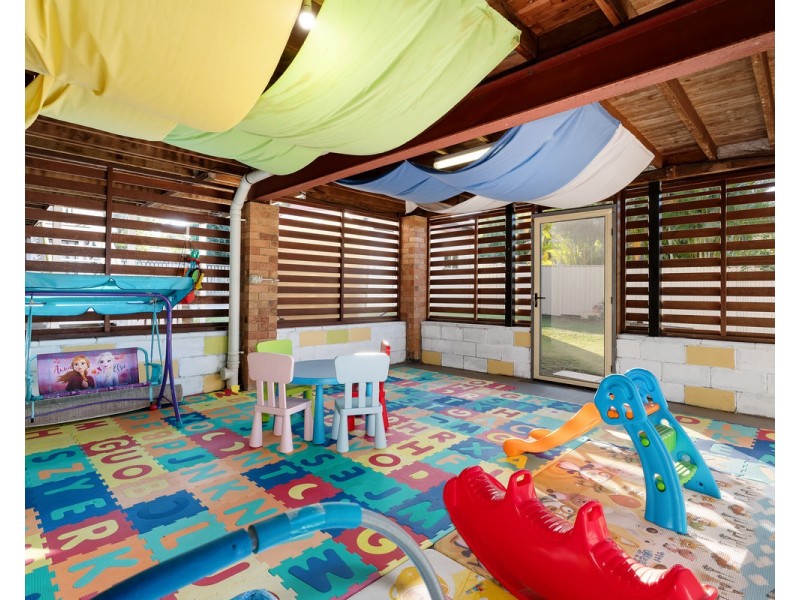 8 Ardcarn Street, Bracken Ridge QLD 4017