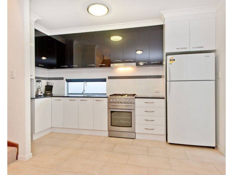 1 Girraween Lane, Fitzgibbon QLD 4018