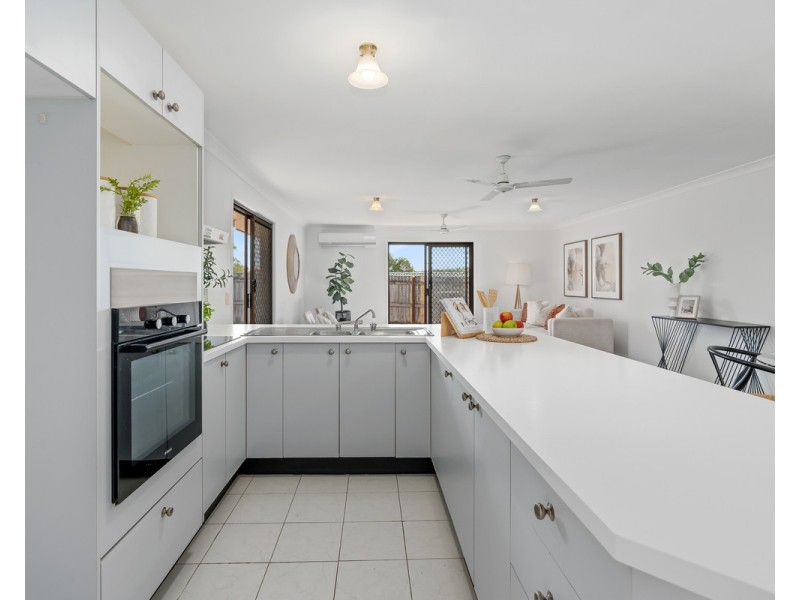 32 Gielgud Crescent, Mcdowall QLD 4053