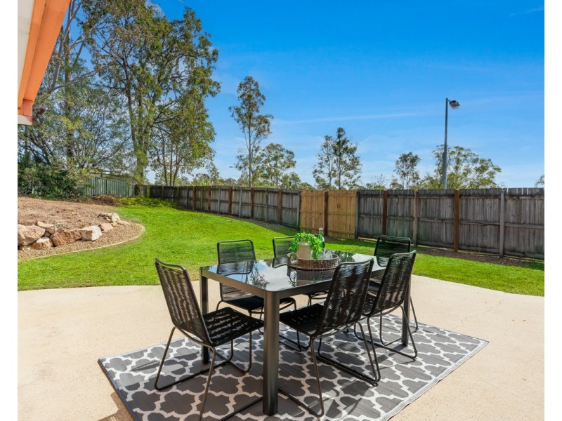 32 Gielgud Crescent, Mcdowall QLD 4053