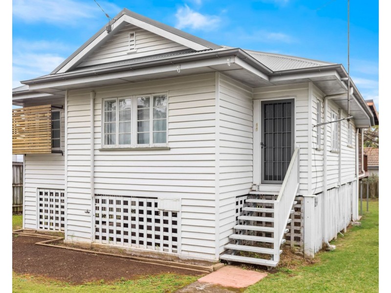 2 Wirega Street, Wavell Heights QLD 4012