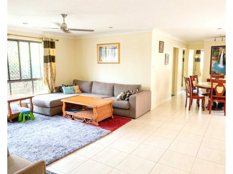 9 Windjana Crescent, Fitzgibbon QLD 4018