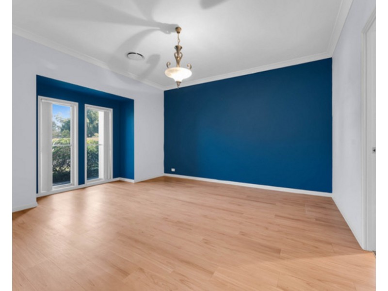 61 Petrie Crescent, Aspley QLD 4034